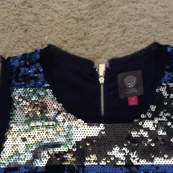 Vince Camuto - Picture 3 of 7